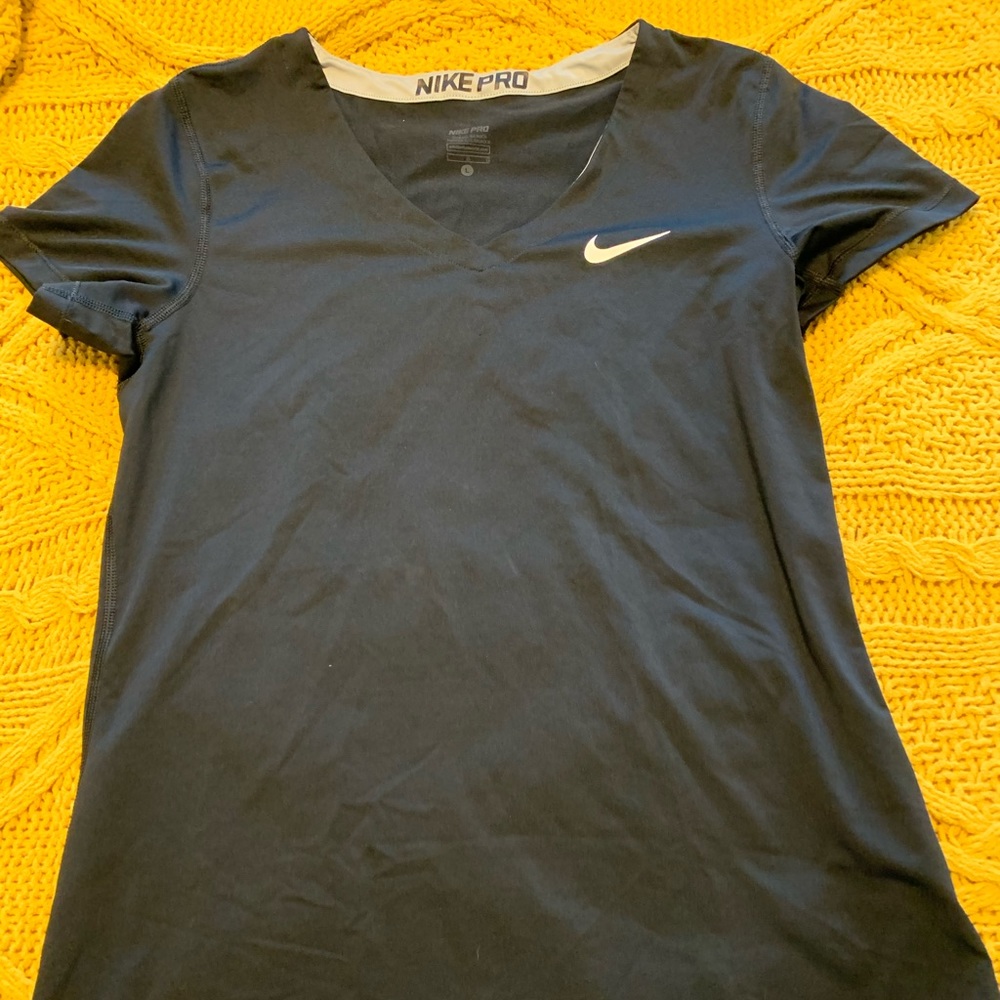 Nike Pro V-neck